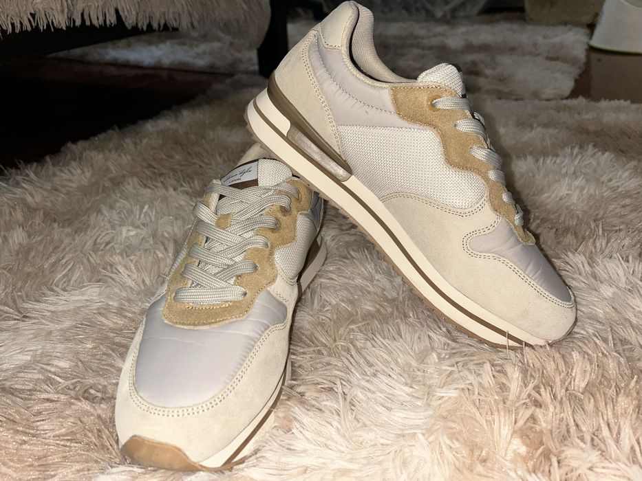 Жіночі кросівки Restime 40 розмір