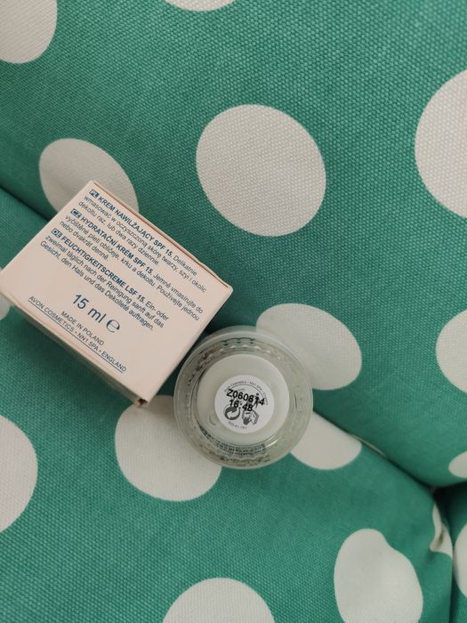 Avon Hydro advance krem nawilżający mini wersja do samolotu za grosze