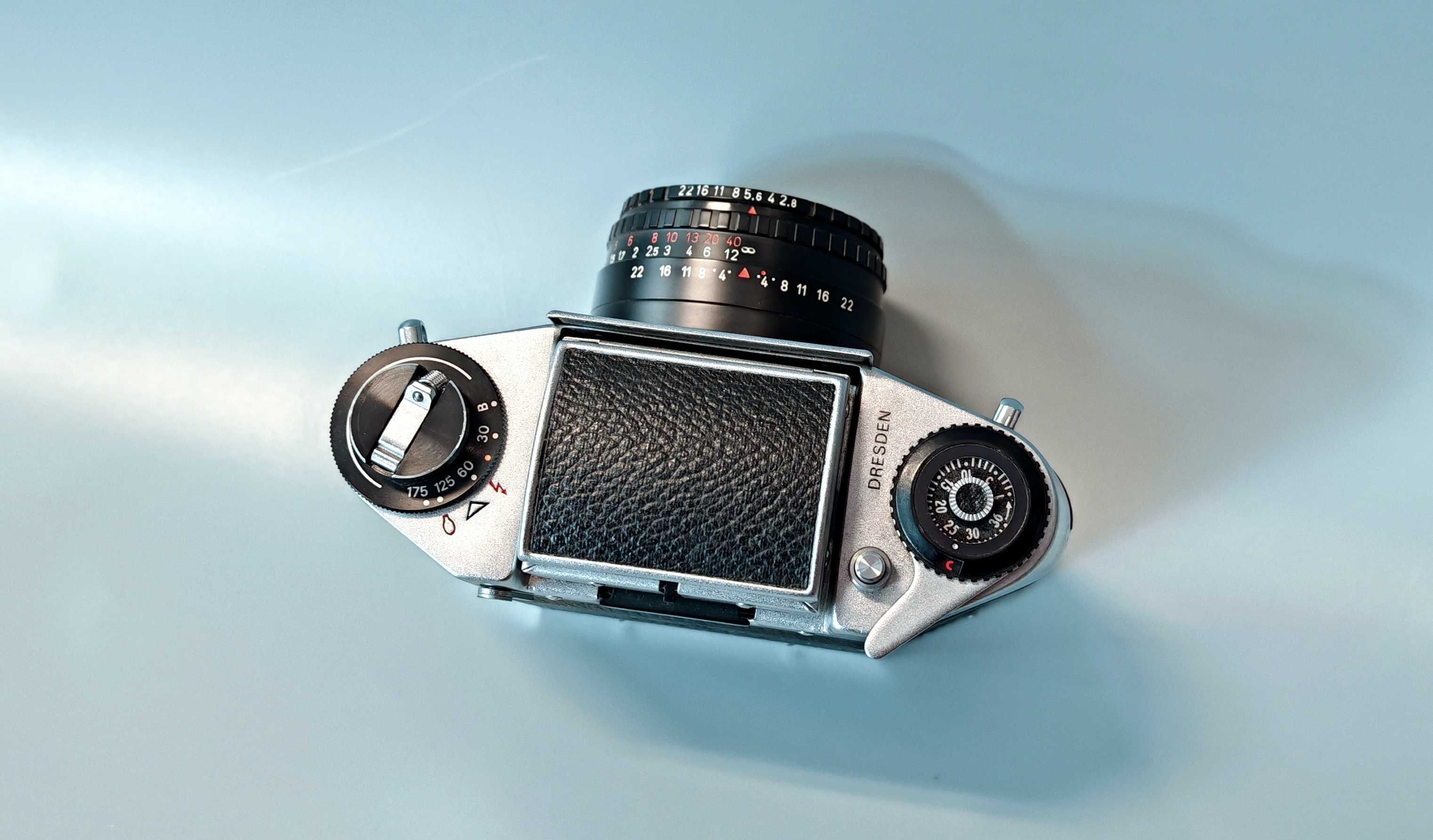 Aparat EXA 1B + Obiektyw Meyer Domiplan 50mm Automatic Unikat Futerał