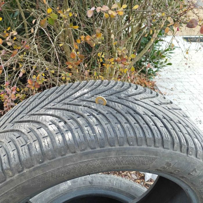 Opony zimowe Kleber Krisalp 225/50/R17 rok37/19 Mikołów