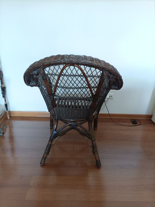 Cadeirão em verga vintage