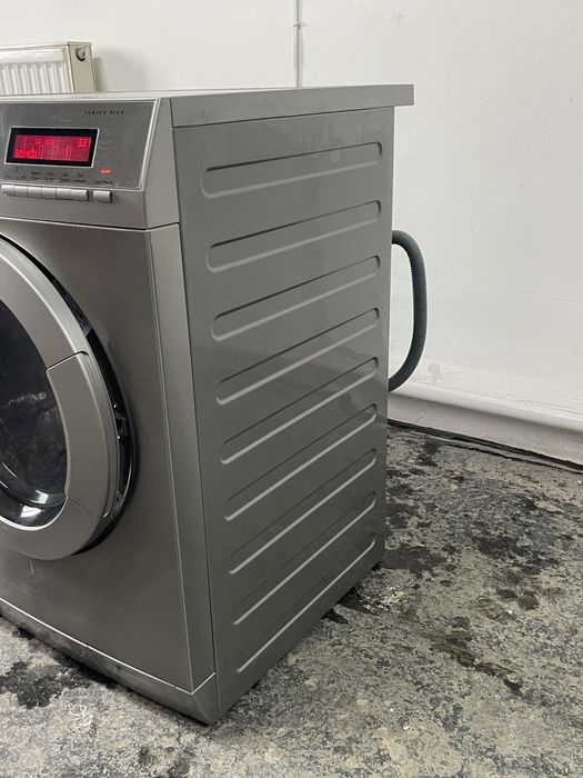 Пральна машина AEG 9 кг L87495XFL