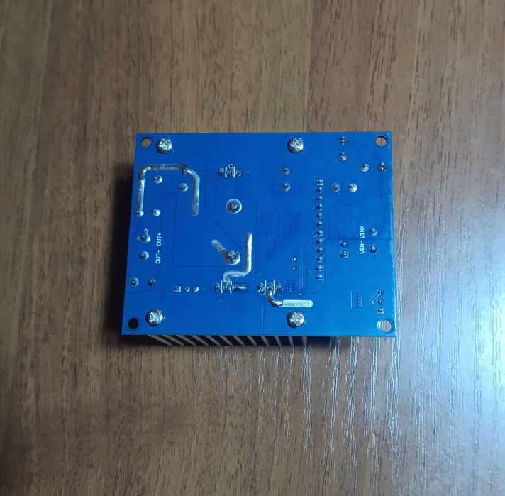 Регульований знижуючий перетворювач DC-DC 12-95V TO 1,5-90V  500W