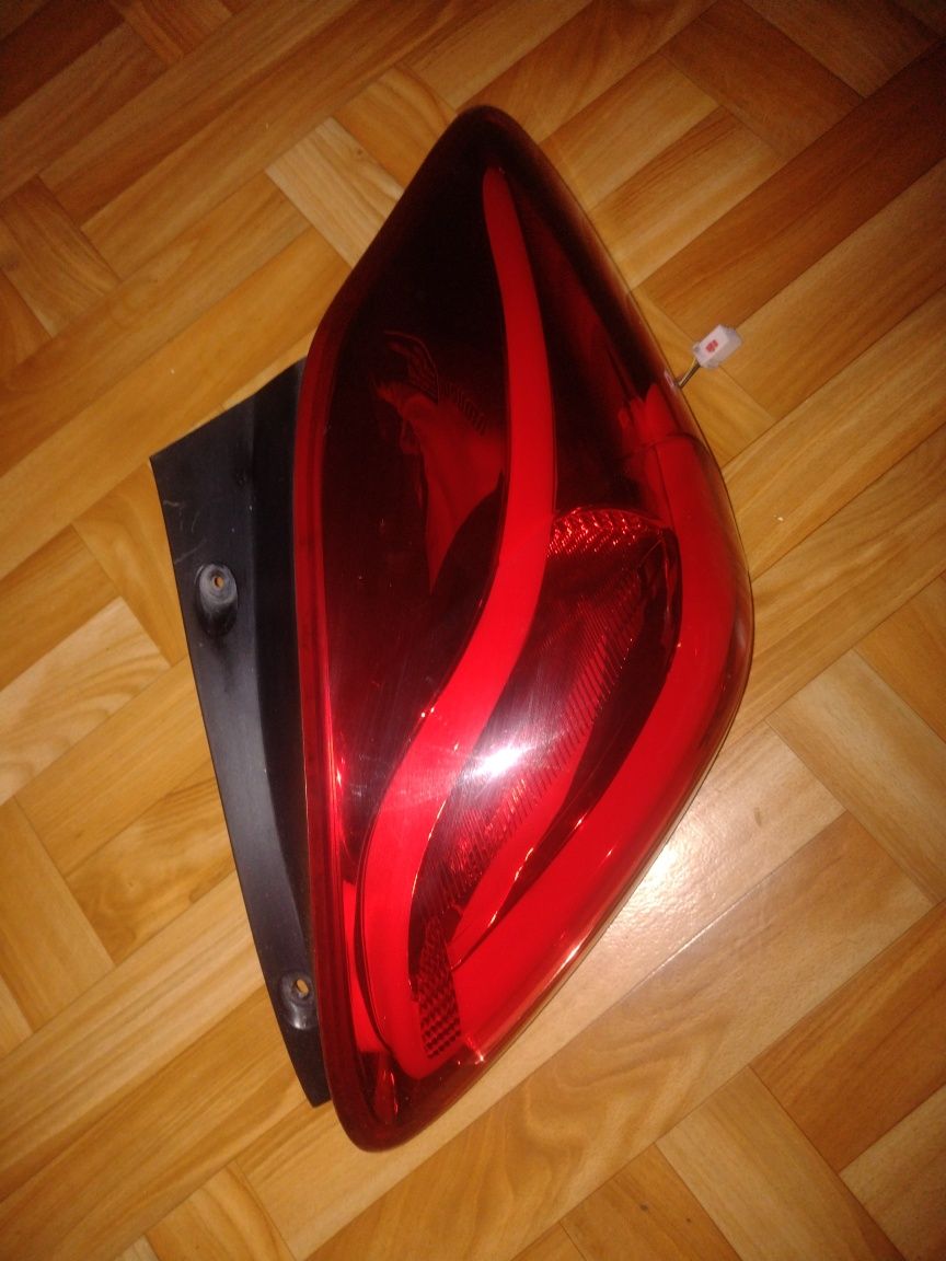 Lampa prawa tył pro ceed