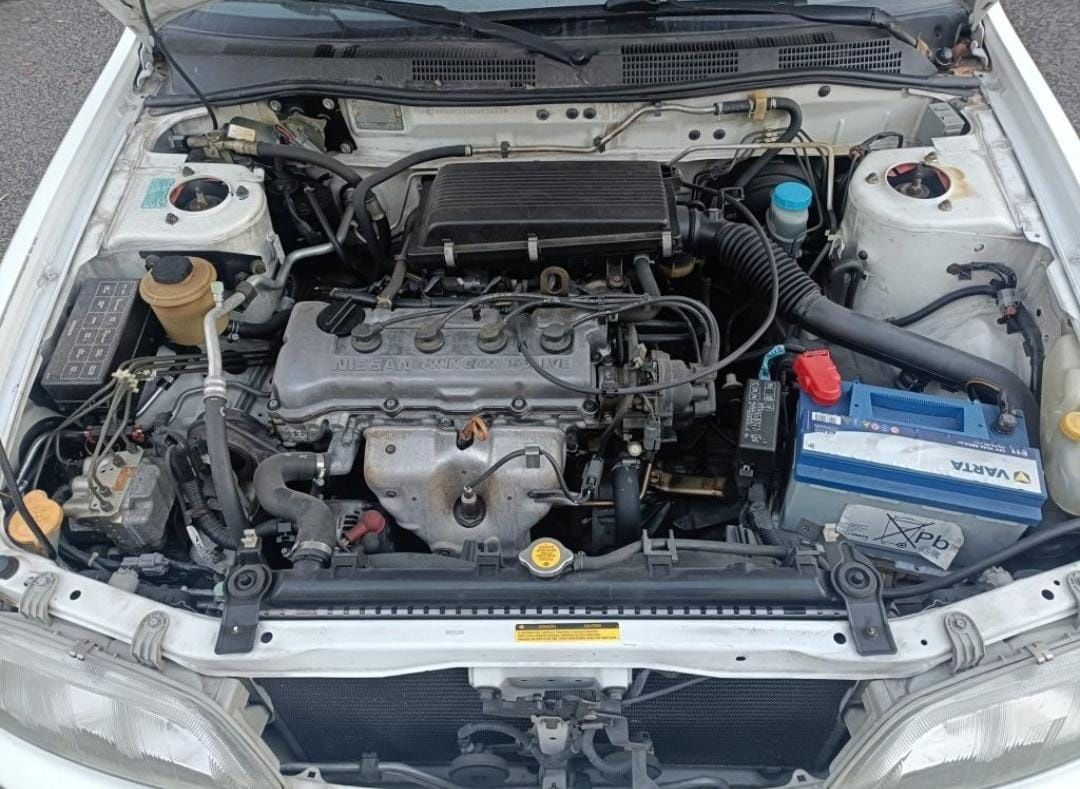 Nissan primeira Slx