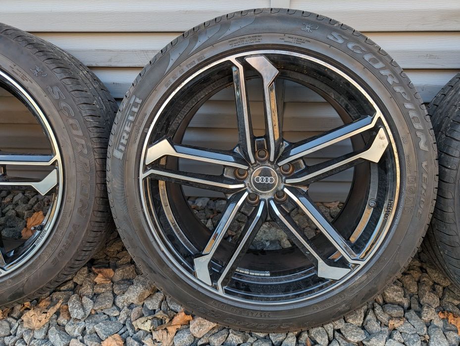 Колеса в зборі диски + шини Audi 5*112 R20 Pirelli 255/45 R20 Scorpion