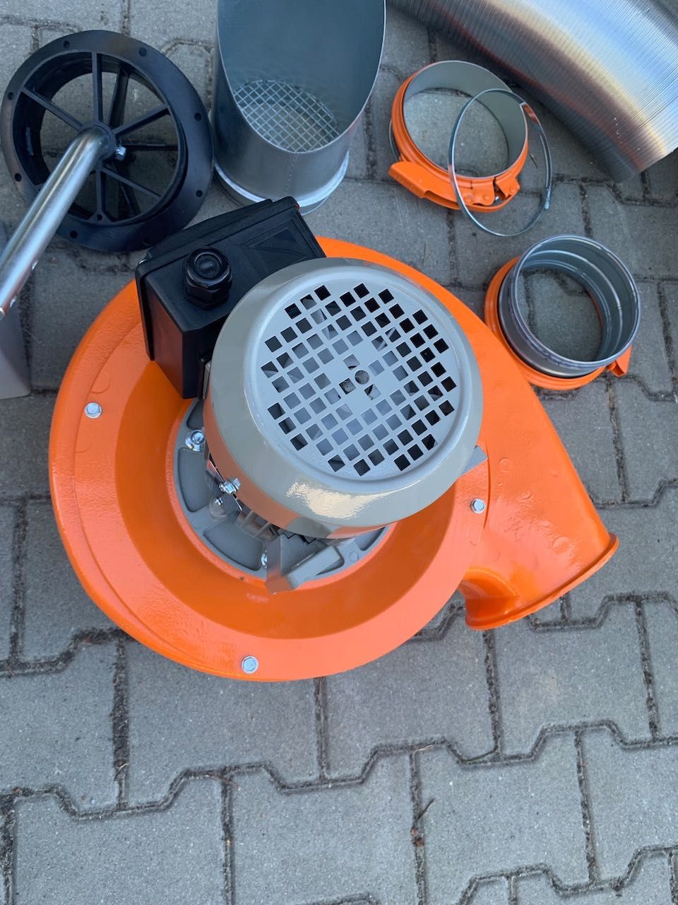 Wentylator plus ramię odciągowe  KEMPER 79503 - zasięg 3m,fvat, nowe