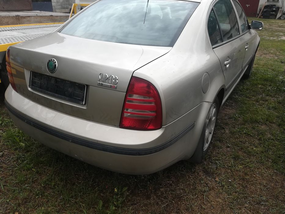 Skoda superb 1 cała na części 1.9 130KM AWX kod 9201
