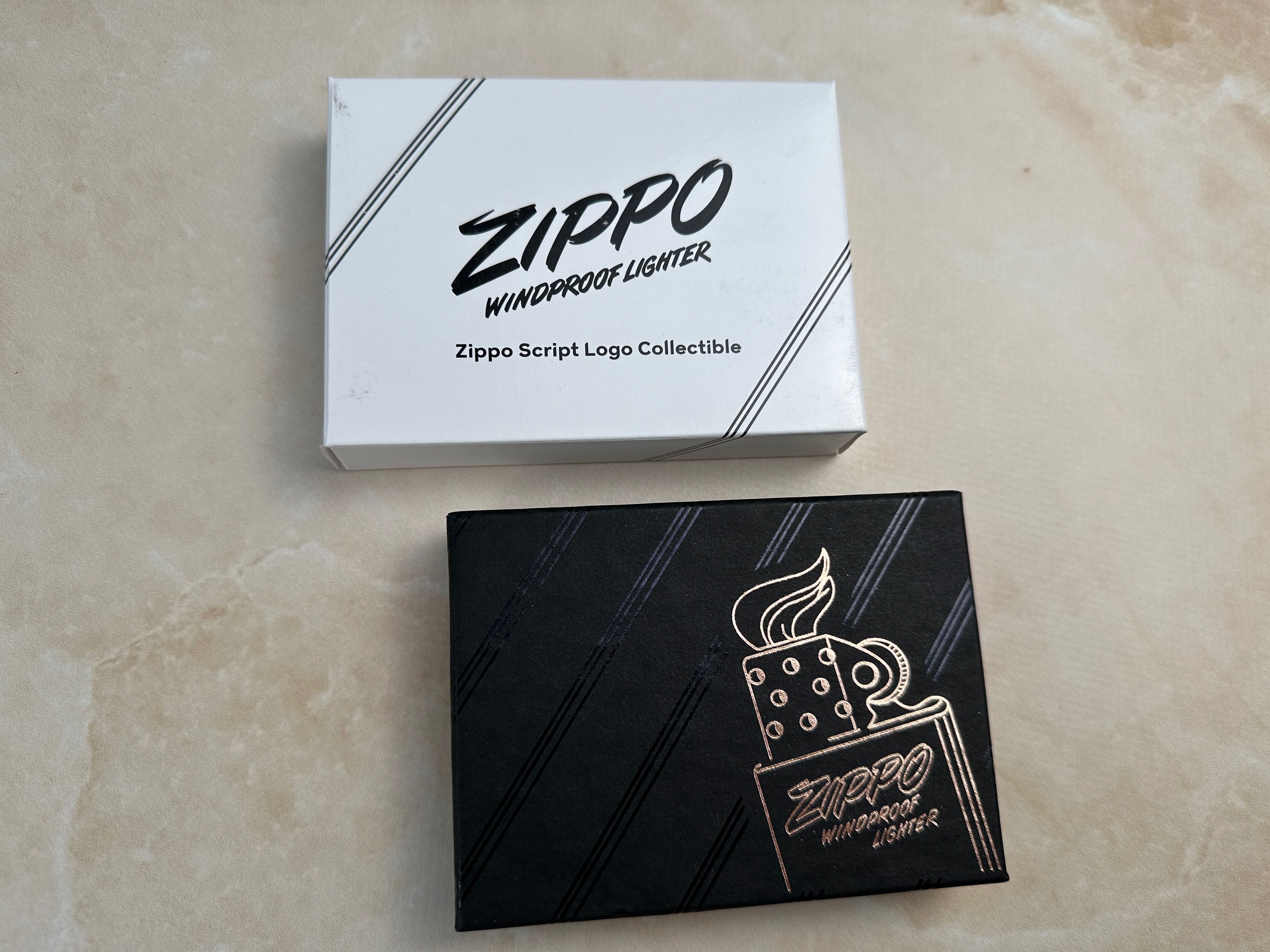 Новая зажигалка Zippo 48768 Zippo Script Collectible оригинал подарок