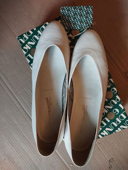 Туфлі білого кольору Golden Princess (вінтаж)