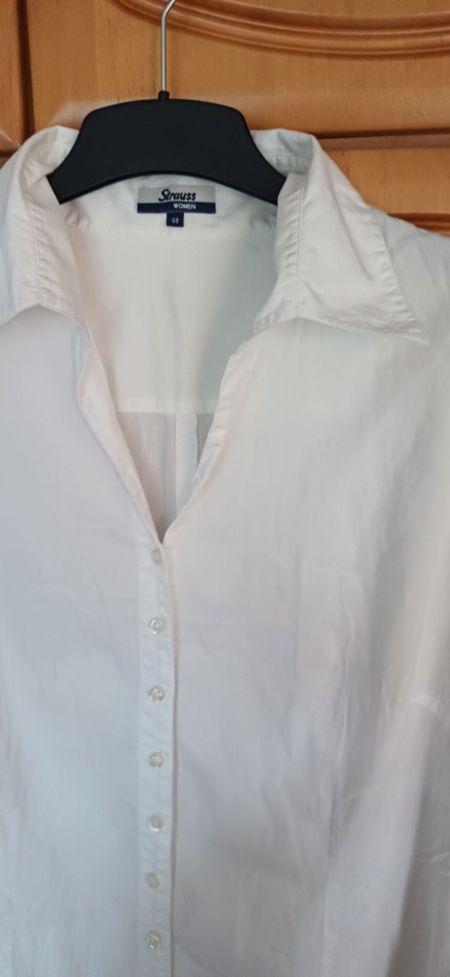 Bluzka biała bawełna R.48. 61 CM POD PACHAMI