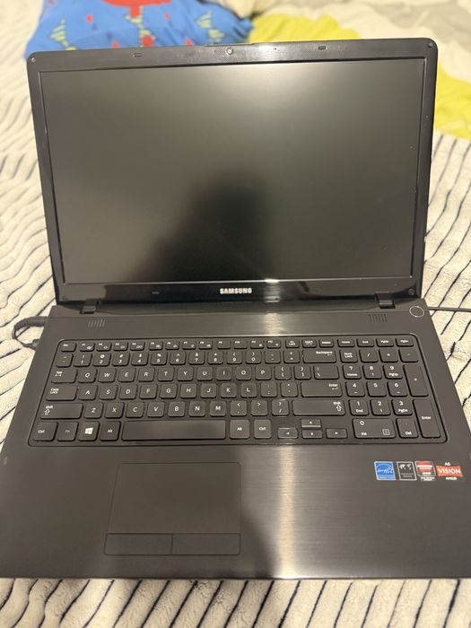 Laptop samsung starszy