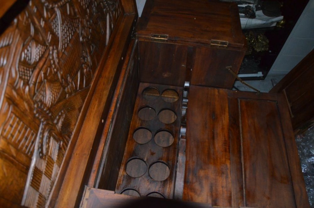 Móvel Oriental - Madeira TEKA