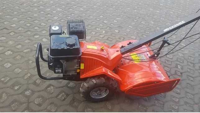 Glebogryzarka spalinowa Hortmasz wynajem, wypożyczenie