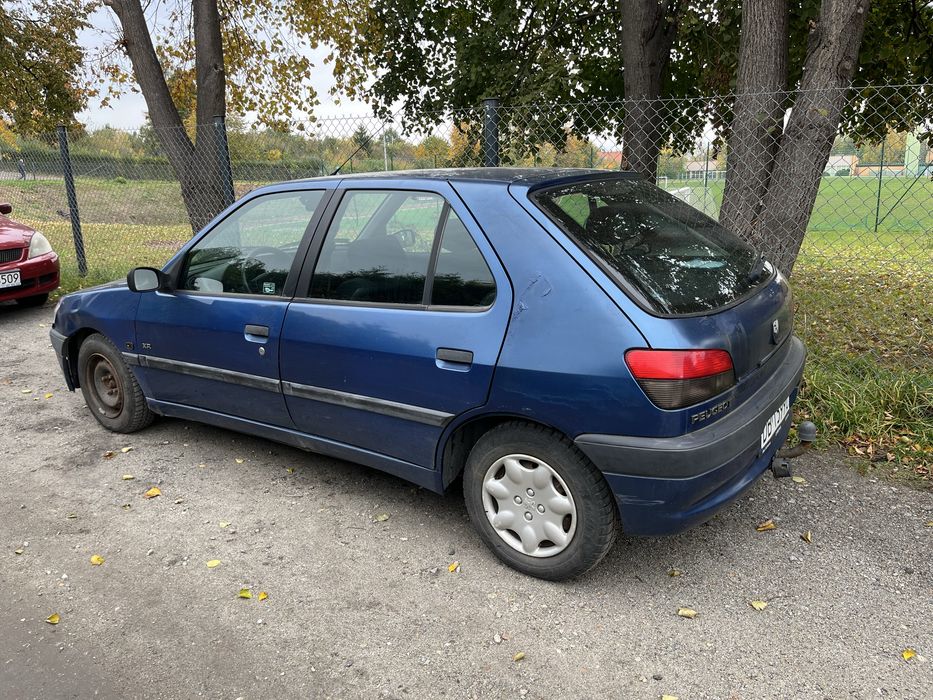 Peugeot 306 1.6 benzyna dlugie oplaty klima
