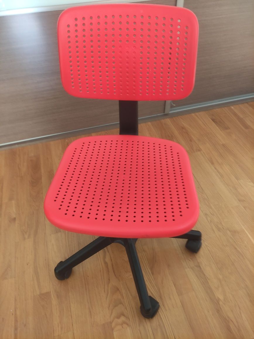 Krzesło obrotowe Ikea Arlik + gratis