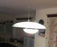 Lampa ze szklanym kloszem