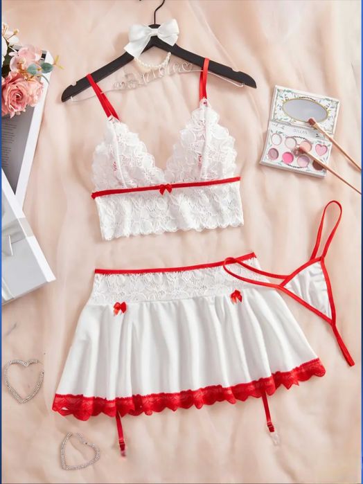 Новий еротичний мереживний костюм