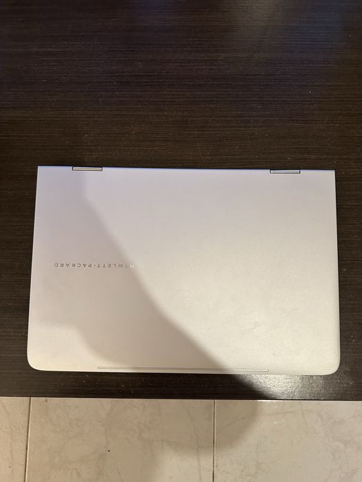 Hp Spectre x360 com ecrã tátil impecável