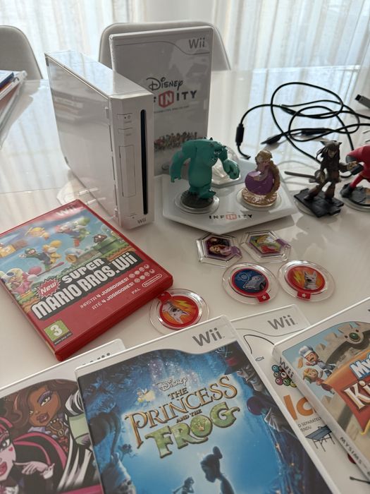 Wii da Nintendo + 8 jogos