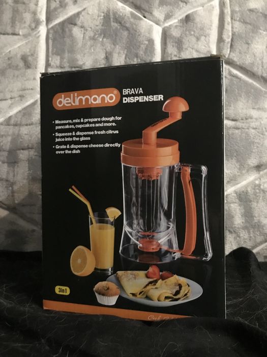 Ручний міксер-дозатор.