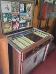 Jukebox muito antiga