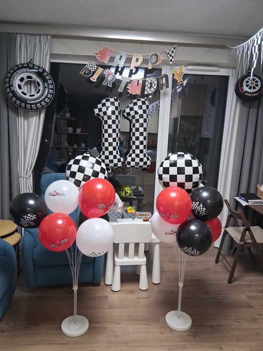 Dekoracje urodzinowe "Formula/wyścigi", 11 lat