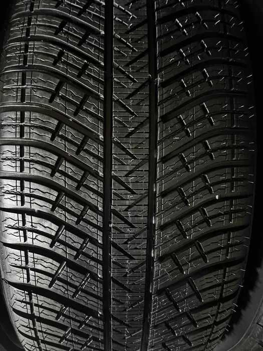 Купити зимові БУ шини гуму резину покришки колеса 245/35 R20 доставка