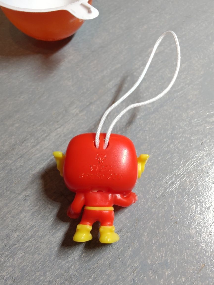 DC Super Heroes Kinder Joy Funko Pop Flash