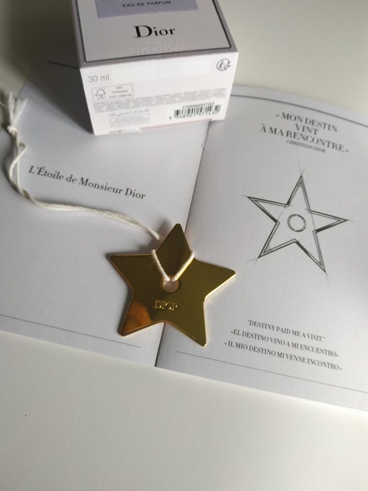 Зірка Dior, оригінальна