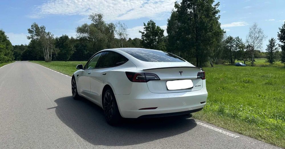 Tesla Model 3 Long Range
