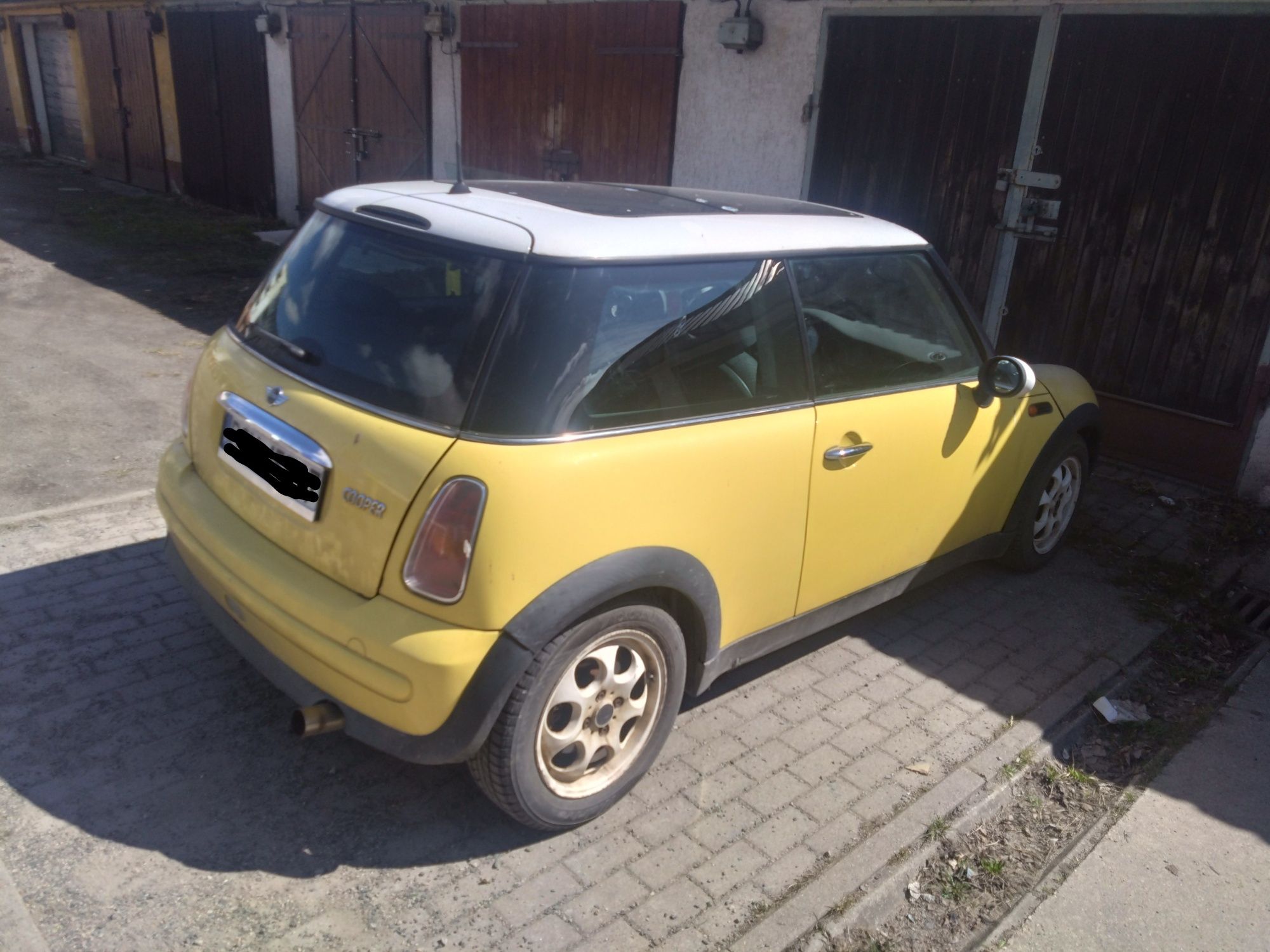 ZDERZAK TYŁ mini Cooper r50 2002 rok
