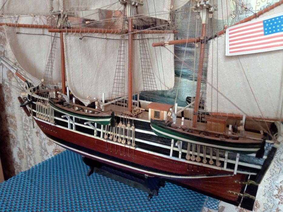 Парусник Essex китобойное судно