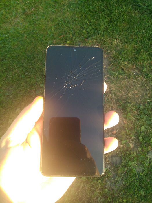 Экран POCO X4 PRO 5G