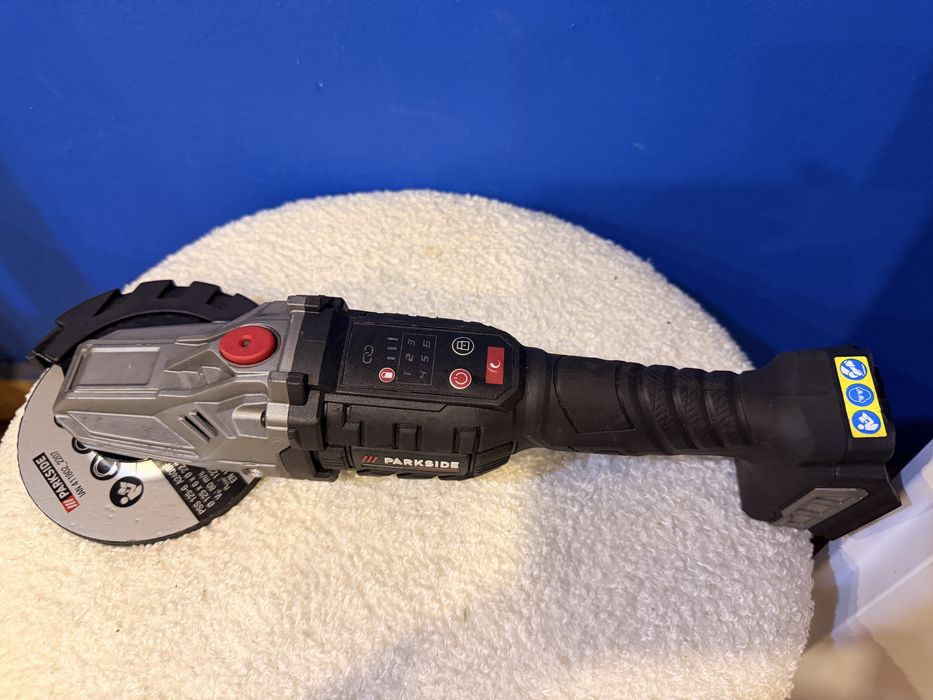 Szlifierka kątowa akumulatorowa płaska głowica 125mm PPWSFA 20V