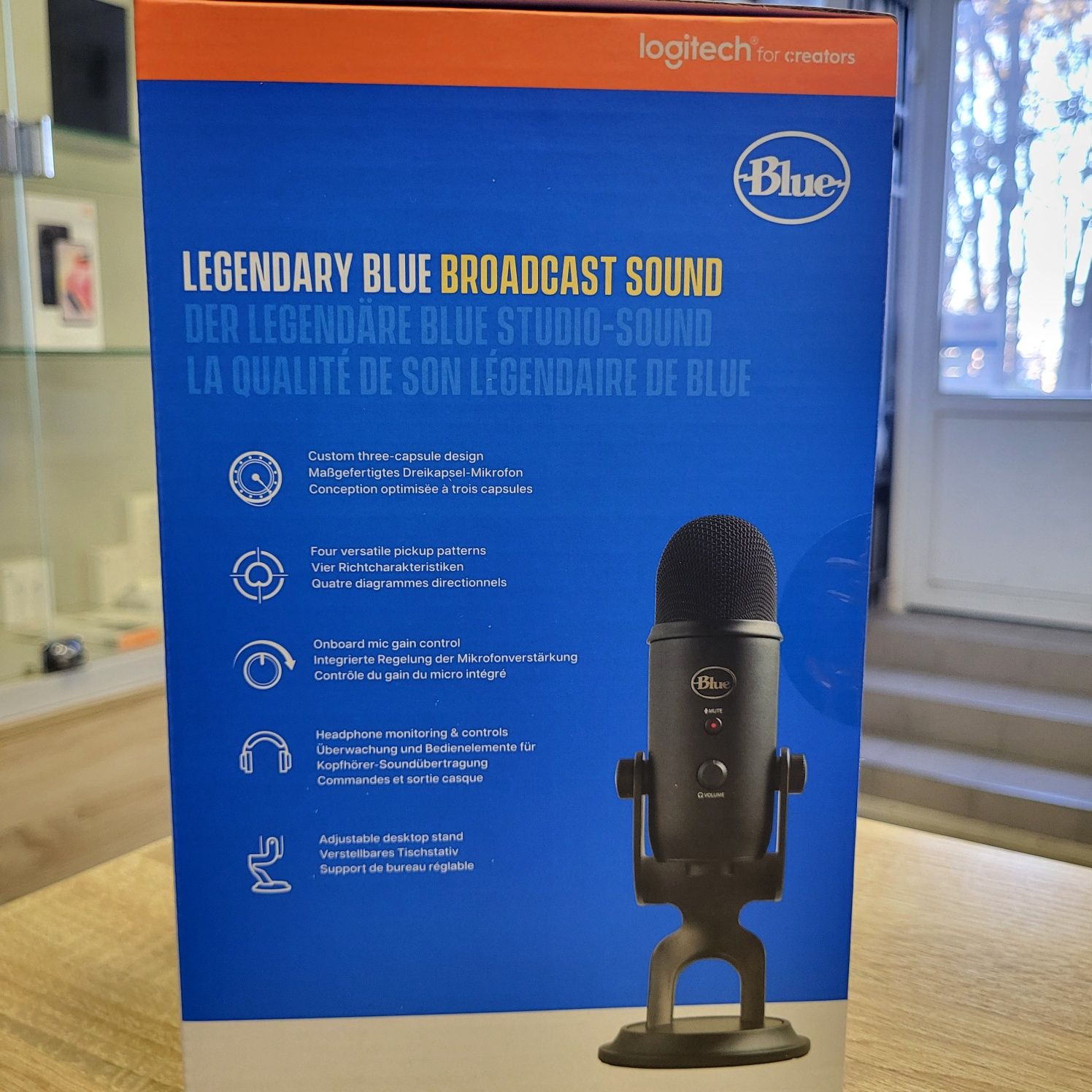 Мікрофон Logitech Blue Yeti (988-000229) Нові! Магазин!