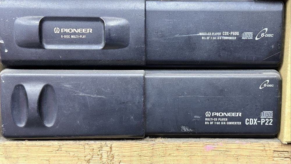 Pioneer DEX-M88RDS + DEQ7500 + GM-2000A + CDX-P600 + CDX-P22