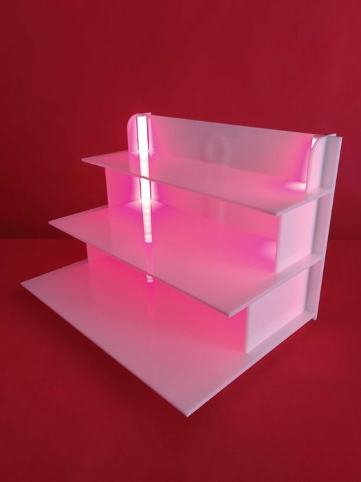 Podświetlany trzypoziomowy ekspozytor do ciast i deserów 2 zestawy