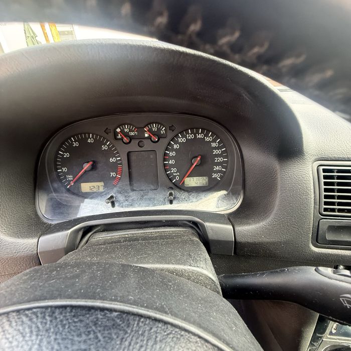 Golf 4 16 SR - Excelente Estado