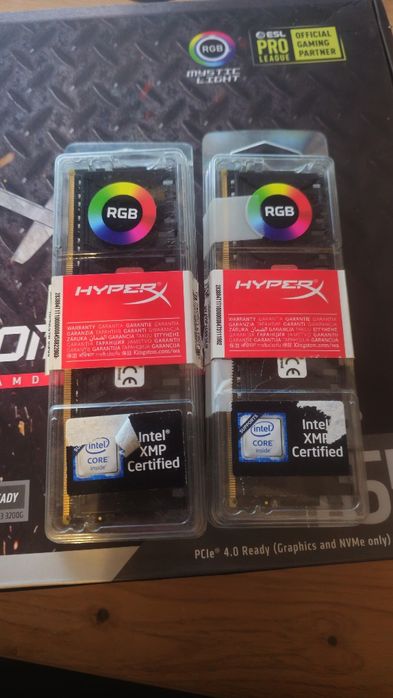 Zestaw MSI B550 Tomahawk max  + 32 GB  RAM HyperX 3200 cl16