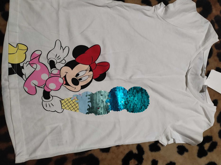 Футболка H&M на 8 - 10 лет .
