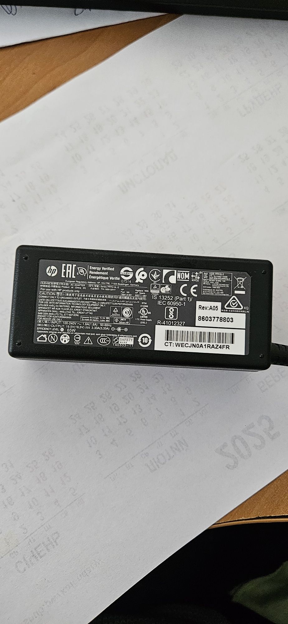 Зарядний пристрій(19.5V --3.33A) для ноутбуків (ПК) HP орігінал