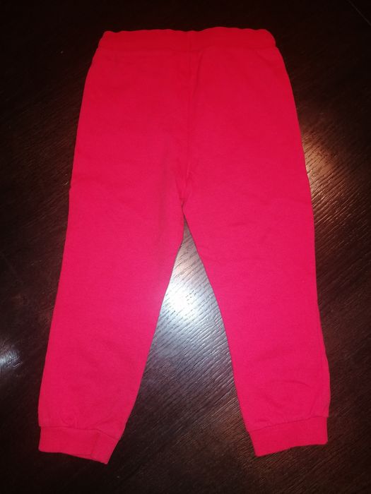 Spodnie dresowe czerwone r. 98