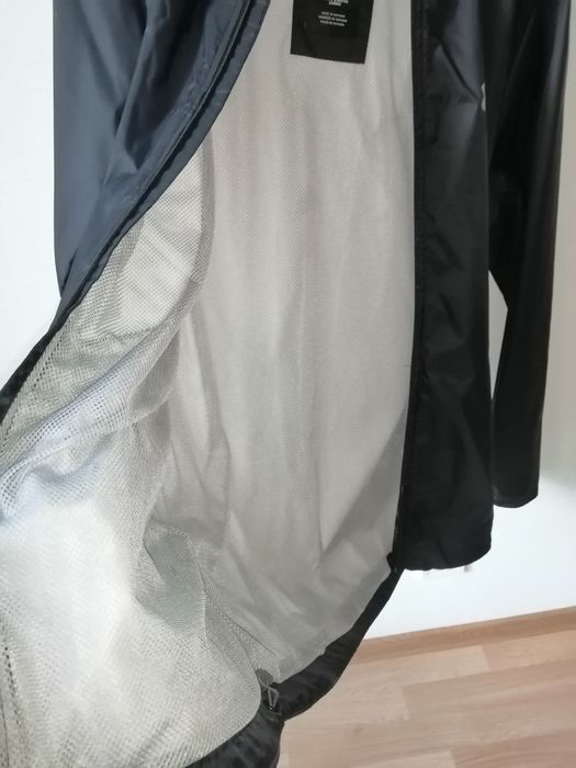 Чоловіча куртка вітровка Under Armour size S