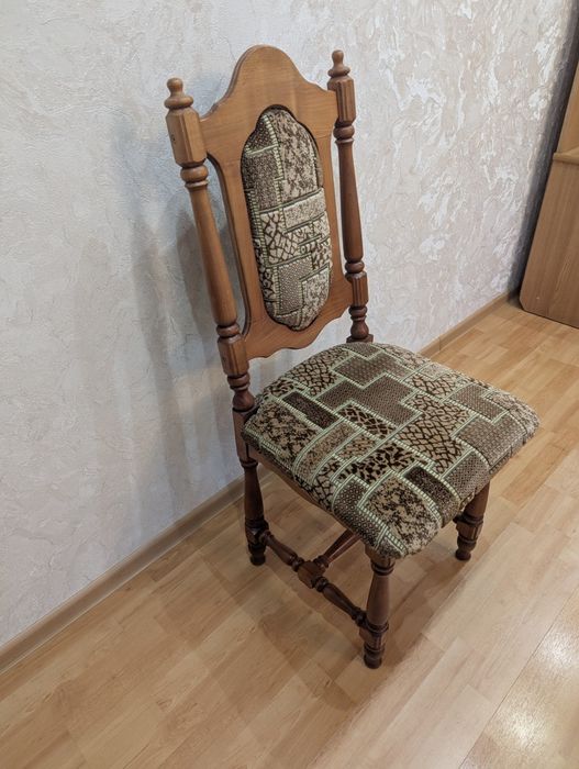 Комплект обідніх стільців 6 шт ,дерево