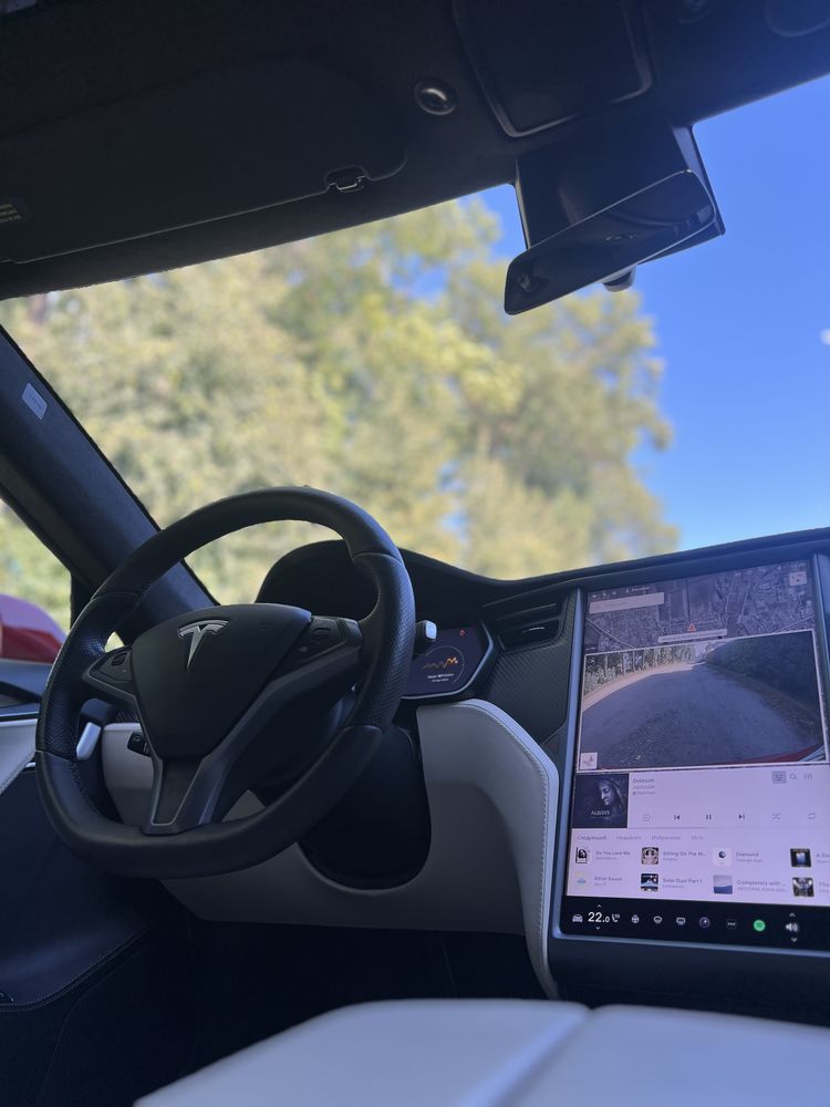 Tesla Model S 2020