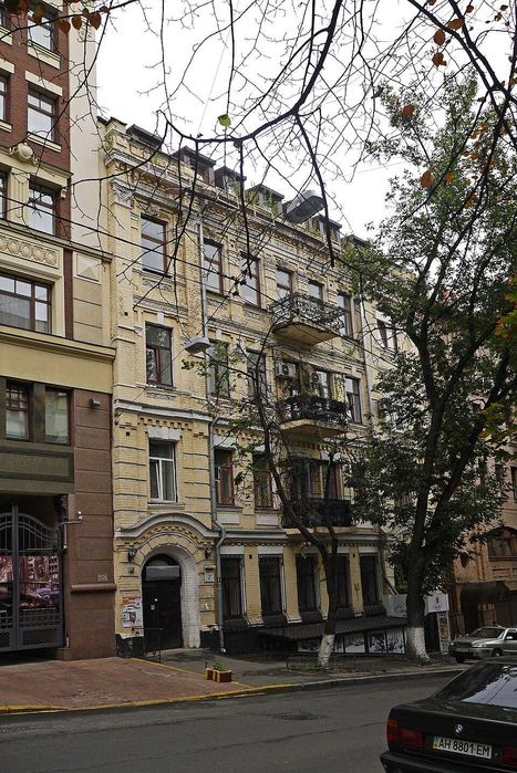 Трикімнатна квартира в центрі на вул. Гоголівська 2а, Університет