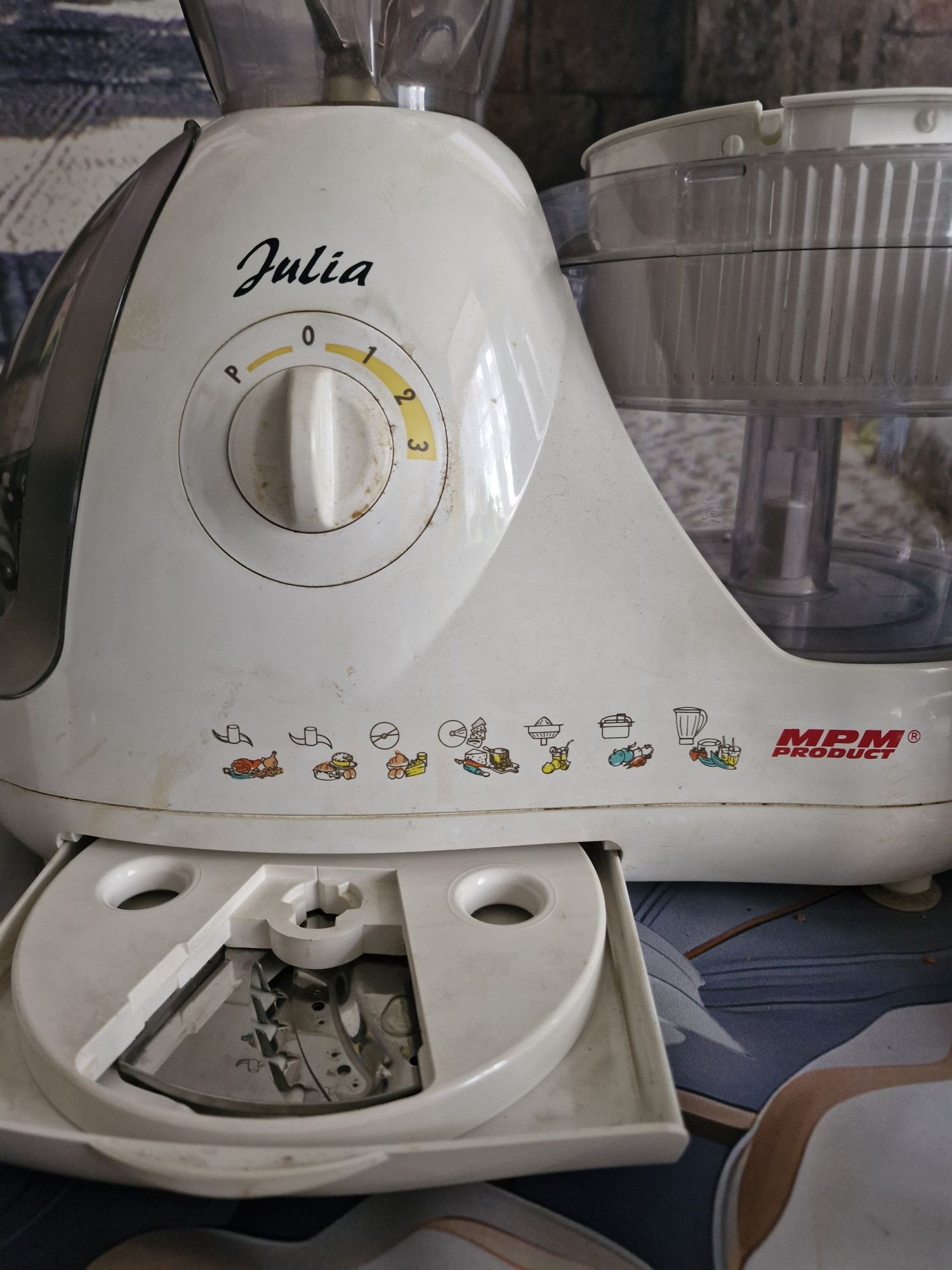 Robot kuchenny Julia