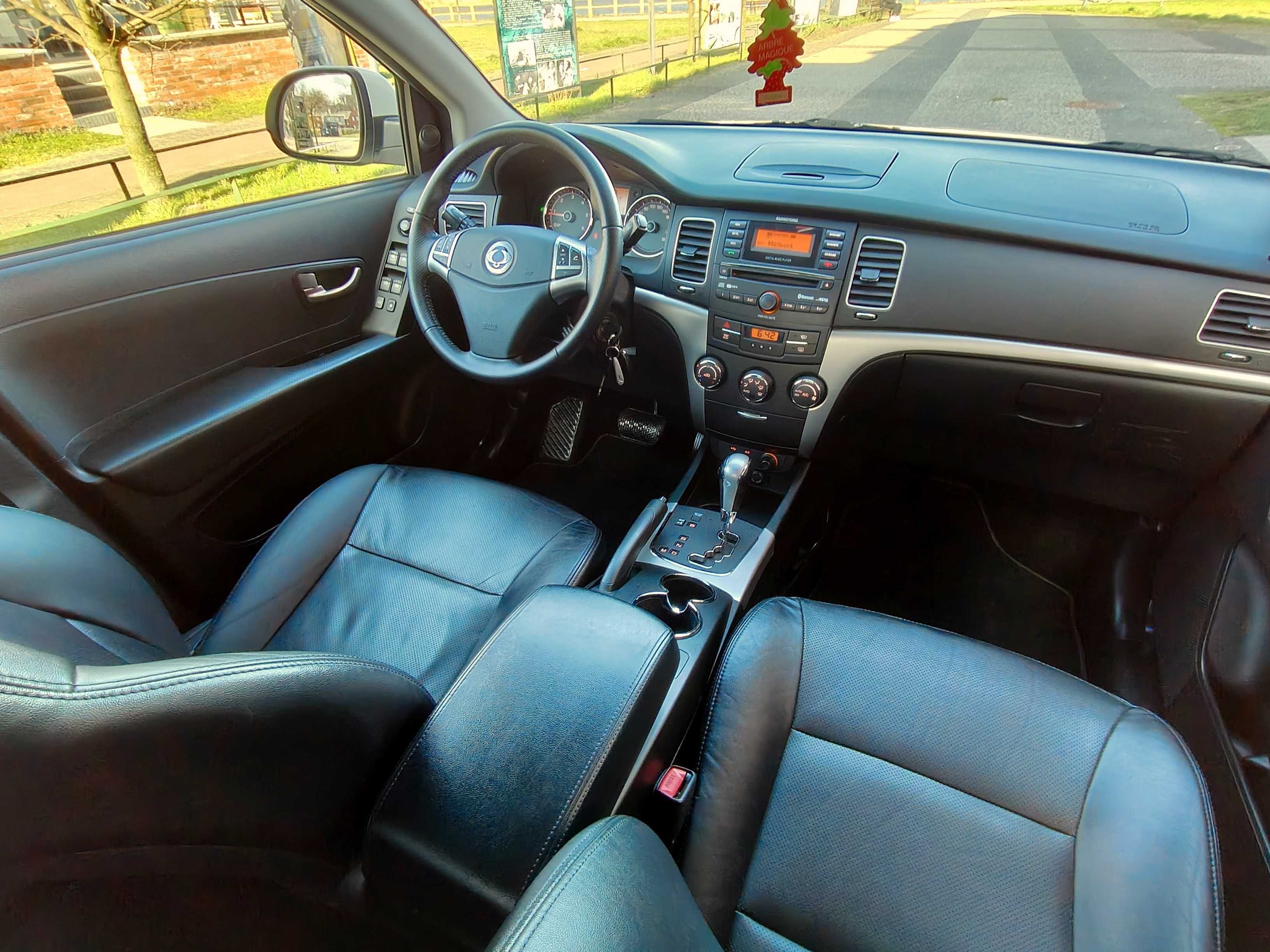 Ssangyong Korando * 2.0 D * Skóry * Automat * Serwis * Tempomat * 4x4