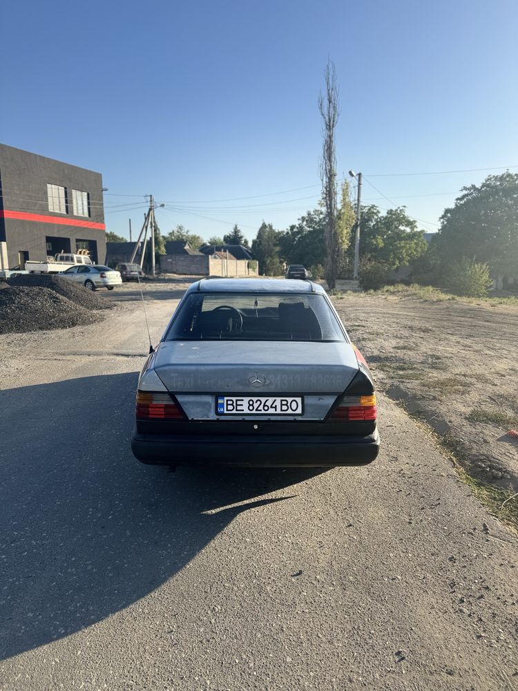 Продам mercedes 124
